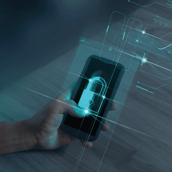 Telefon komórkowy a na nim symbol kłódki